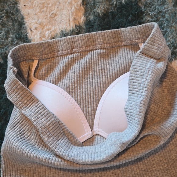 Stylenanda 3ce Korea grey tube top with built-in in bra cropped - Picture 9 of 10